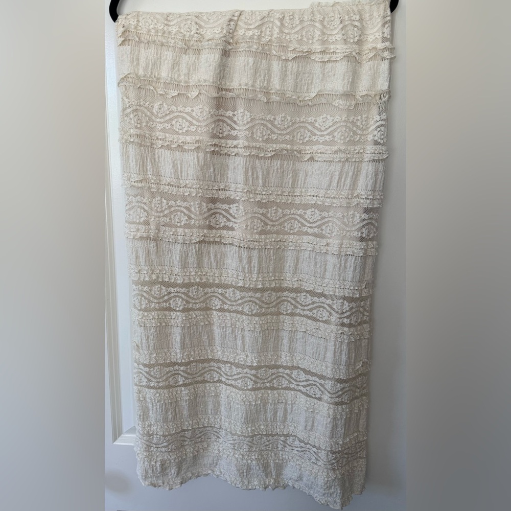 American Eagle Outfitters Cream Lace Midi Skirt